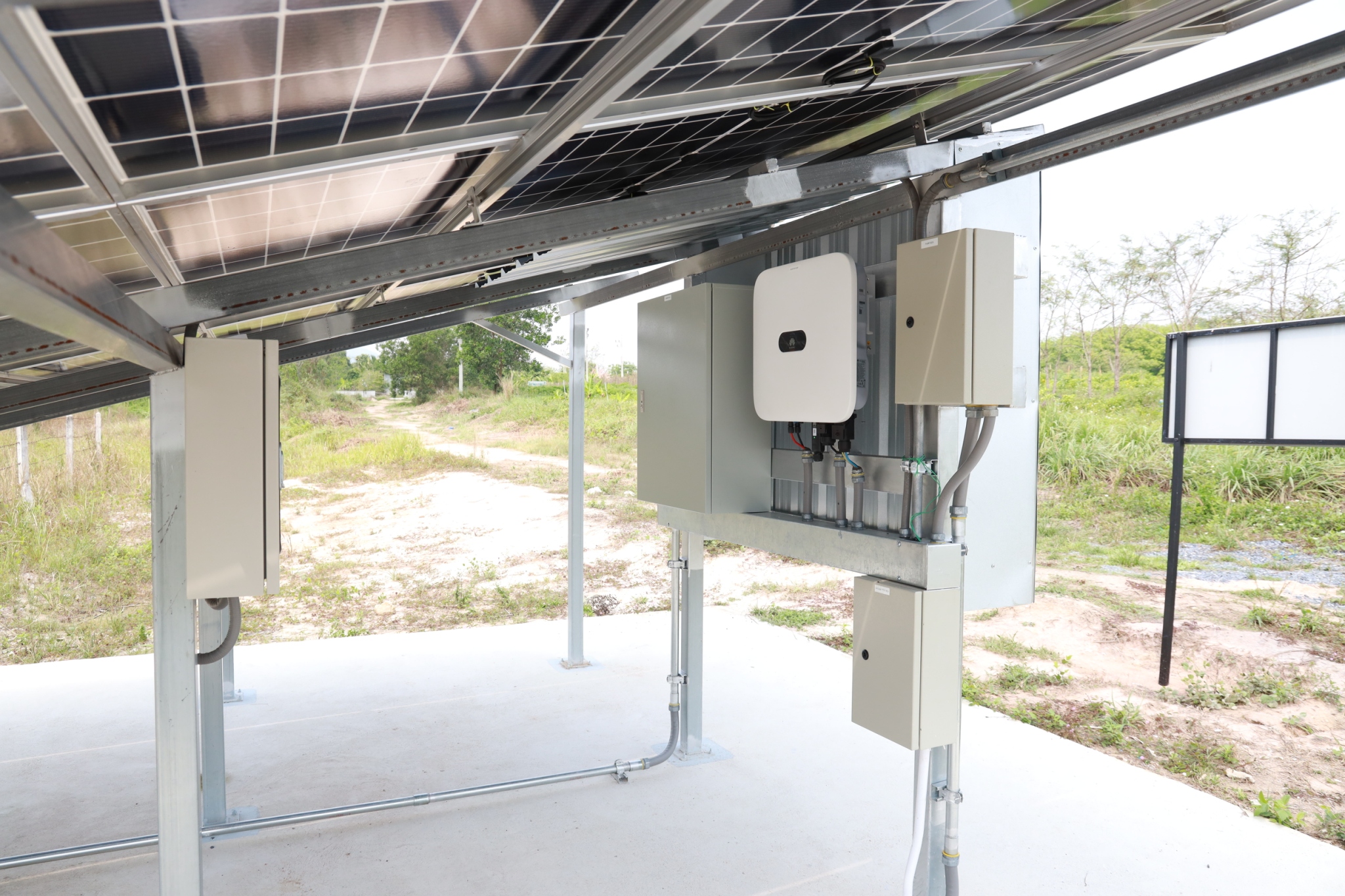 title - ส.ป.ก. ร่วมกับ TICA และ GIZ ลงพื้นที่โครงการนำร่องระบบสูบน้ำพลังงานแสงอาทิตย์เพื่อการเกษตรที่ยั่งยืนในเขตปฏิรูปที่ดิน ณ แปลงพื้นที่ คทช. จังหวัดชลบุรี